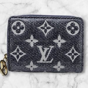 Louis Vuitton Hollographic Monoglam Lou Wallet